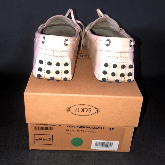TODS Light Pink Patent Driving Moccasins SZ.7 - Picture 4 of 7